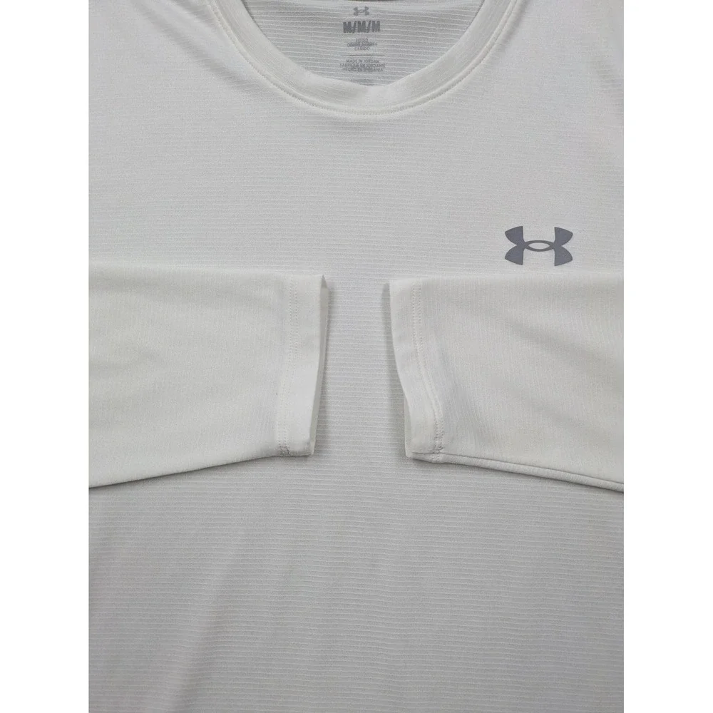 Under Armour Shirt Mens Medium White Long Sleeve Fitted Performance Base Layer